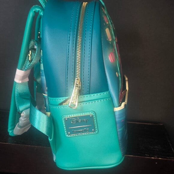 NWT Loungefly-Disney Tangled Rapunzel Castle Glow-in-the-dark Mini Backpack - Picture 3 of 4
